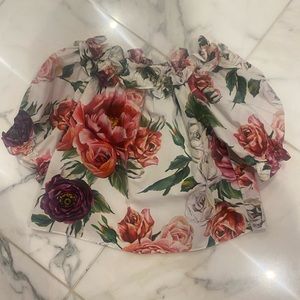 Dolce and Gabbana girls floral off the shoulder cotton top. Size 7/8. New
